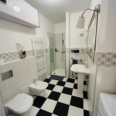 Apartman Academy - Elegant Place Next To The Parliament